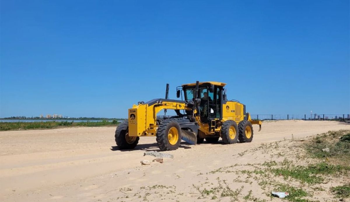 Las tareas de limpieza comenzaron a principios de octubre con la intención de llegar a la apertura del periodo estival en noviembre.
