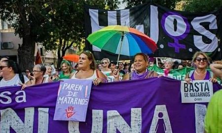 La Resolución N°6 establece que las Oficinas de Atención de Víctimas de Violencia Doméstica y de Género del Ministerio Público de la Acusación (MPA) son competentes para recibir y dar trámite a todas aquellas denuncias por violencia y/o discriminación basadas en el género y/u orientación sexual. La Resolución N°6 establece que las Oficinas de Atención de Víctimas de Violencia Doméstica y de Género del Ministerio Público de la Acusación (MPA) son competentes para recibir y dar trámite a todas aquellas denuncias por violencia y/o discriminación basadas en el género y/u orientación sexual.