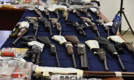 En lo que va del 2022, las fuerzas de seguridad secuestraron 2.354 armas en la provincia de Santa Fe. En lo que va del 2022, las fuerzas de seguridad secuestraron 2.354 armas en la provincia de Santa Fe.