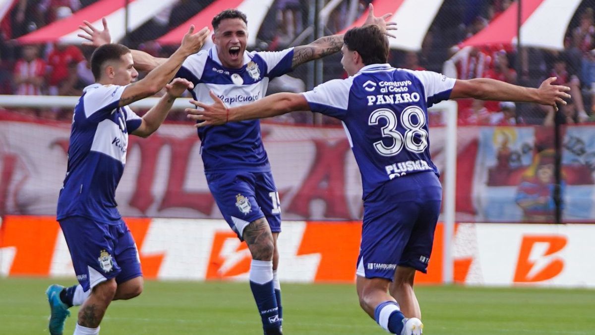 Gimnasia superó a Barracas y es semifinalista del Torneo Clausura: enfrentará a Estudiantes en el clásico.