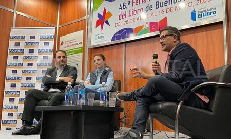 Germán de los Santos, el enviado especial de AIRE a Ucrania, en el panel que organizó Fopea en la Feria del Libro. Germán de los Santos, el enviado especial de AIRE a Ucrania, en el panel que organizó Fopea en la Feria del Libro.
