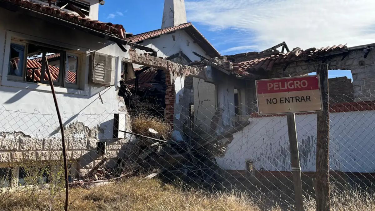 El abandono de los hoteles de Embalse, en Córdoba, marca del fin del turismo social en la Argentina. Crédito: Ruido. El abandono de los hoteles de Embalse, en Córdoba, marca del fin del turismo social en la Argentina. Crédito: Ruido.