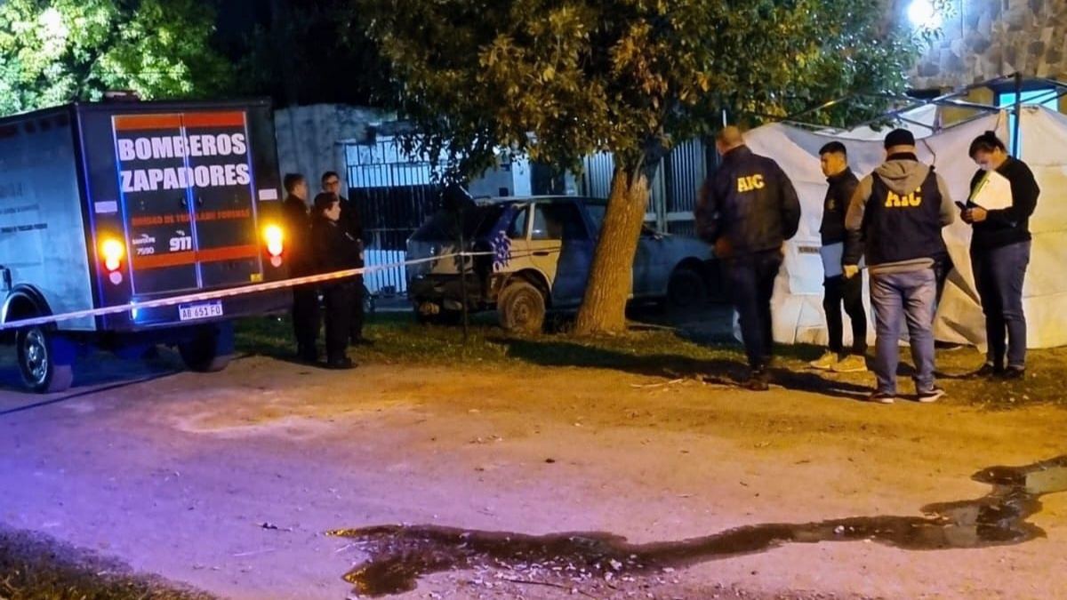 Un hombre de 40 años fue asesinado de dos balazos en la zona del tórax en Chiclana al 7500, en inmediaciones del nuevo hospital Iturraspe, en el noroeste de la ciudad.