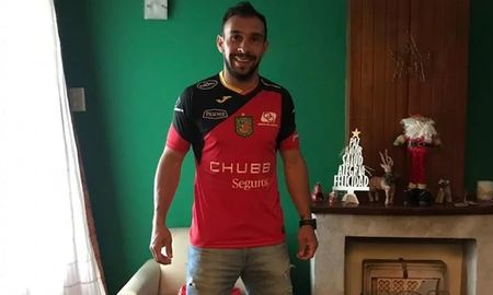 mancinelli, futbolista argentino en ecuador: en guayaquil hay cuerpos en las calles mancinelli, futbolista argentino en ecuador: en guayaquil hay cuerpos en las calles