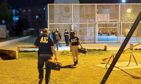 En el lugar, trabaja personal de la Agrupación de Unidades de Orden Público de la URII. En el lugar, trabaja personal de la Agrupación de Unidades de Orden Público de la URII.