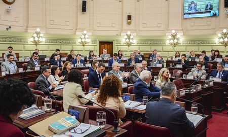 La nueva Constitución de Santa Fe fue aprobada por amplia mayoría en la sesión del 10 de septiembre de 2025. La nueva Constitución de Santa Fe fue aprobada por amplia mayoría en la sesión del 10 de septiembre de 2025.