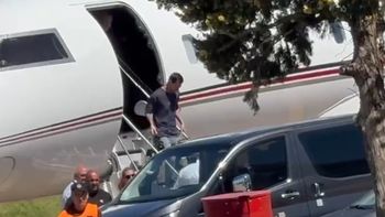 Lionel Messi en Santa Fe: así fue la llegada del astro al aeropuerto de Sauce Viejo
