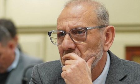 Marcos Corach, diputado del PJ, se refirió a la crisis en educación y la visita del ministro José Goity a la Legislatura. Marcos Corach, diputado del PJ, se refirió a la crisis en educación y la visita del ministro José Goity a la Legislatura.