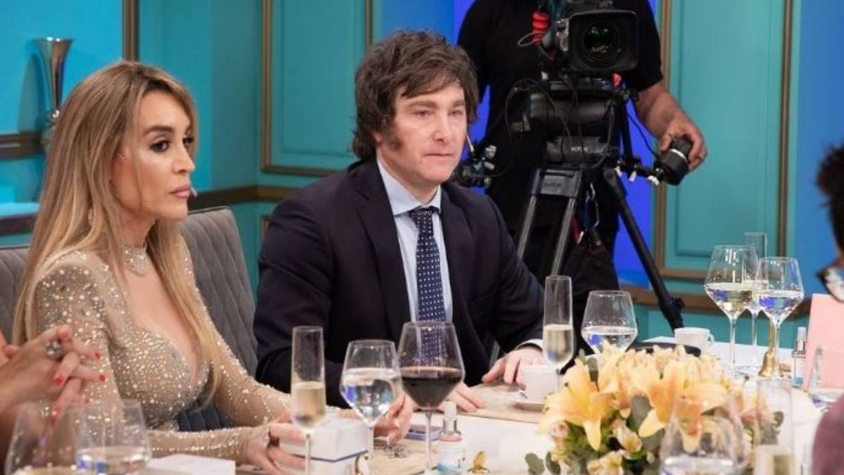Javier Milei y Fátima Florez se conocieron en el programa de Mirtha Legrand. Javier Milei y Fátima Florez se conocieron en el programa de Mirtha Legrand.