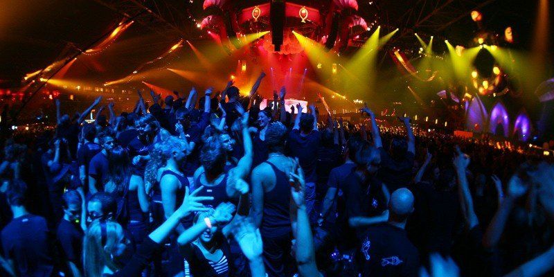 Dos mujeres intoxicadas en fiesta electrónica realizada en Santa Fe