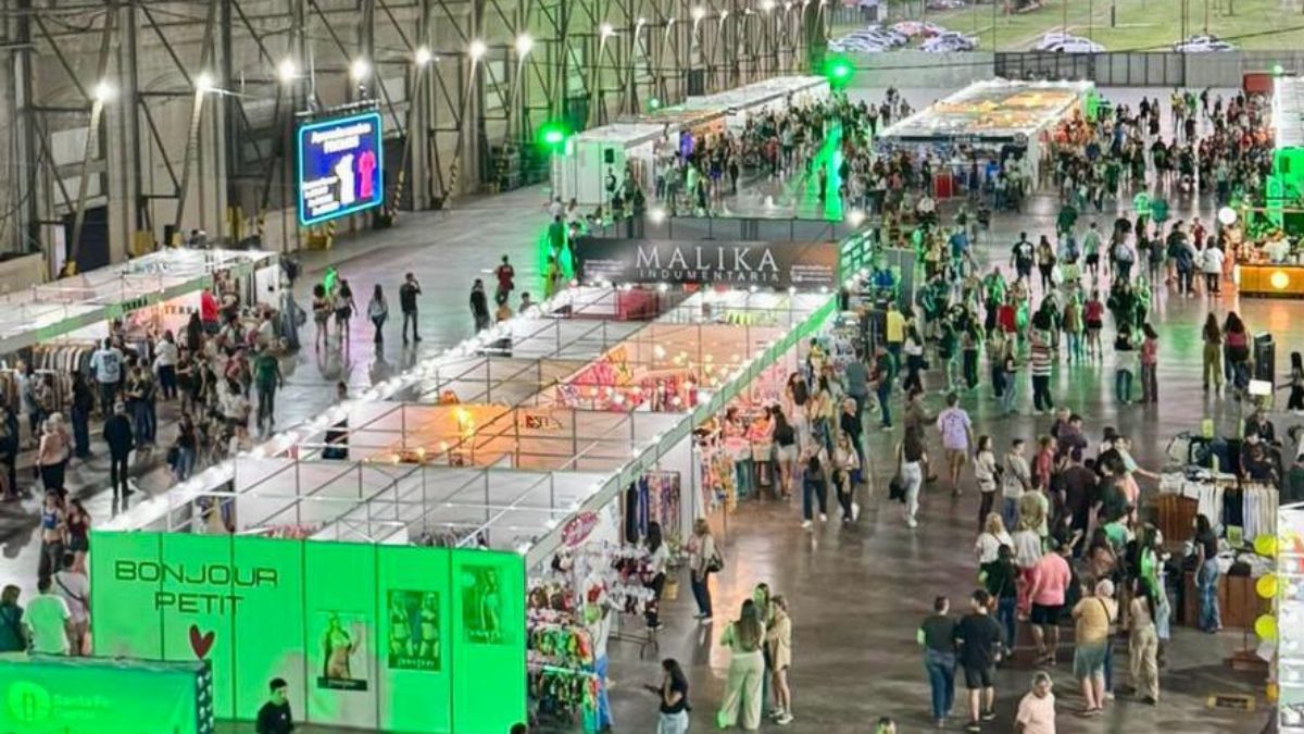 El gasto se distribuyó en $215.789.025 en alojamientos, $365.568.000 en gastronomía y $257.030.000 en propuestas recreativas y eventos. El gasto se distribuyó en $215.789.025 en alojamientos, $365.568.000 en gastronomía y $257.030.000 en propuestas recreativas y eventos.