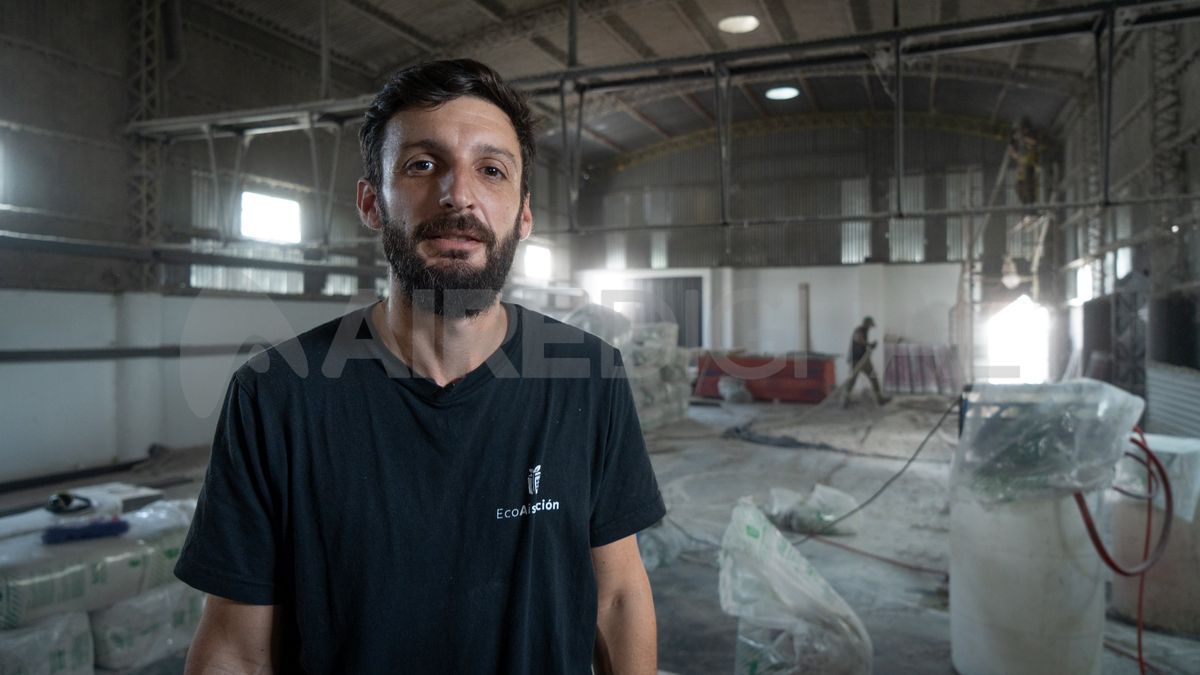 Rodrigo Lucero, ingeniero químico y director comercial de EcoAislación. Rodrigo Lucero, ingeniero químico y director comercial de EcoAislación.