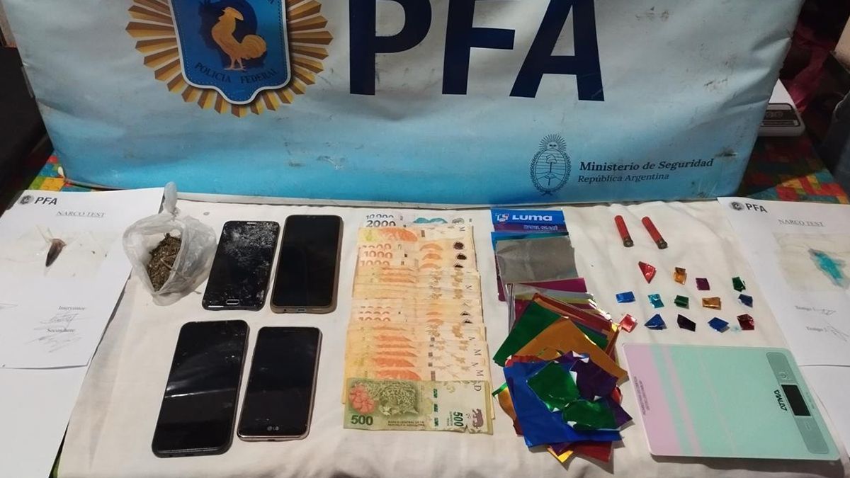 Los investigadores secuestraron envoltorios con cocaína