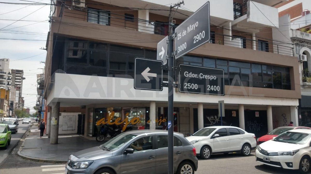 Durante el fin de semana ladrones ingresaron a la peluquería ubicada en calles 25 de Mayo y Gobernador Crespo y se llevaron los elementos de trabajo.