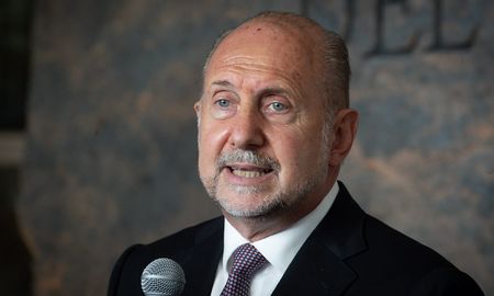El gobernador Omar Perotti ratificó que no modificarán la oferta salarial para los docentes. El gobernador Omar Perotti ratificó que no modificarán la oferta salarial para los docentes.