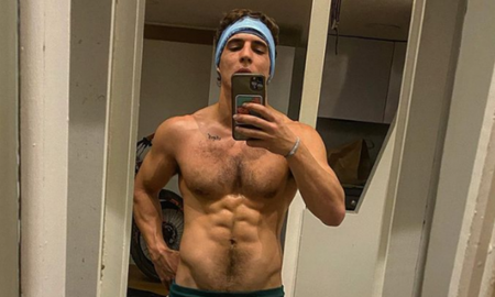 Hace unos meses, el actor de la ficción de Netflix, Miguel Herrán, habló del duro momento personal que está viviendo: 6 días han sido suficientes para destrozarme. Ya no quiero hablar. Ni comer, comentó el joven de 24 años. Hace unos meses, el actor de la ficción de Netflix, Miguel Herrán, habló del duro momento personal que está viviendo: 6 días han sido suficientes para destrozarme. Ya no quiero hablar. Ni comer, comentó el joven de 24 años.