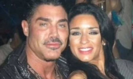 Violeta Lo Re fue la primera novia que se le conoció a Ricardo Fort. Violeta Lo Re fue la primera novia que se le conoció a Ricardo Fort.