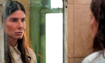 Netflix buscará igualar o superar el impresionante éxito que logró con la anterior película de Sandra Bullock (Bird Box), la cual se convirtió en una de las películas más vistas de la historia del servicio de streaming. Netflix buscará igualar o superar el impresionante éxito que logró con la anterior película de Sandra Bullock (Bird Box), la cual se convirtió en una de las películas más vistas de la historia del servicio de streaming.