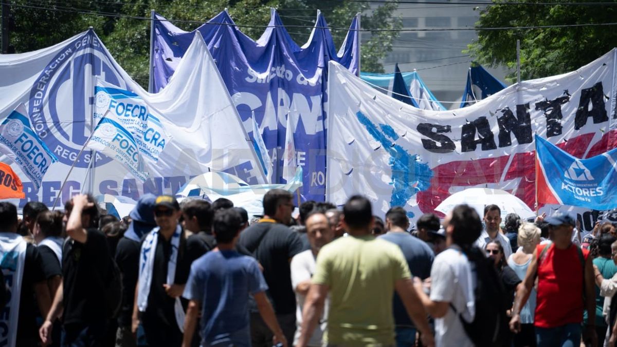 La medida de fuerza es por 24 horas e incluye el cese de tareas. La medida de fuerza es por 24 horas e incluye el cese de tareas.