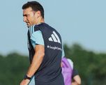 Lionel Scaloni probó un equipo pensando en el debut contra Argelia en el Mundial 2026. Lionel Scaloni probó un equipo pensando en el debut contra Argelia en el Mundial 2026.