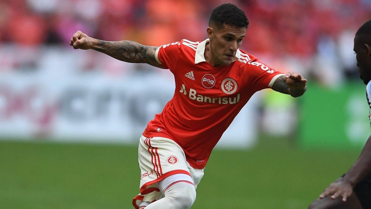 Fabricio Bustos se lesionó en la victoria de Internacional ante Coritiba, en Brasil