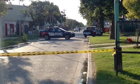 Al lugar arribó personal policial y de emergencias. Al lugar arribó personal policial y de emergencias.