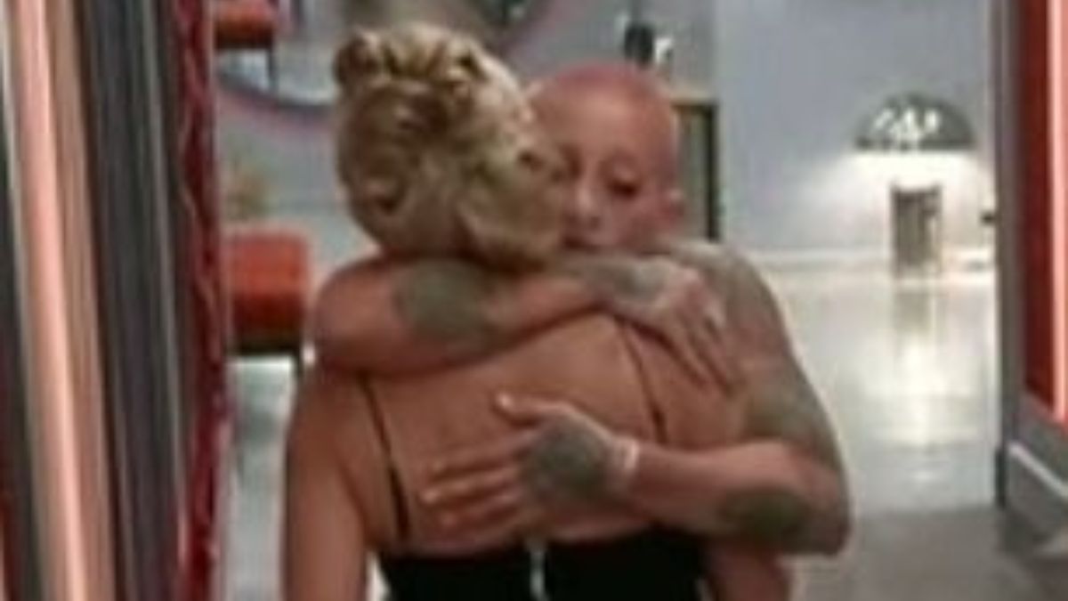 Furia e Isabel mejoraron su relación dentro de la casa de Gran Hermano. Furia e Isabel mejoraron su relación dentro de la casa de Gran Hermano.