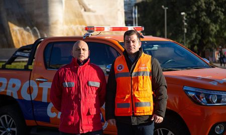 Los 40 brigadistas cuentan con equipamiento de última generación para intervenir en escenarios de colapso estructural y asistencia humanitaria. La misión también es integrada por tres perros preparados para rescates. Los 40 brigadistas cuentan con equipamiento de última generación para intervenir en escenarios de colapso estructural y asistencia humanitaria. La misión también es integrada por tres perros preparados para rescates.