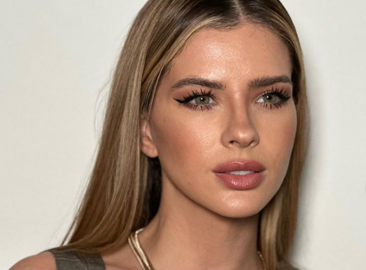 En las fotos que publicó la China Suárez en Instagram, se puede apreciar la textura y oleosidad natural de su piel.