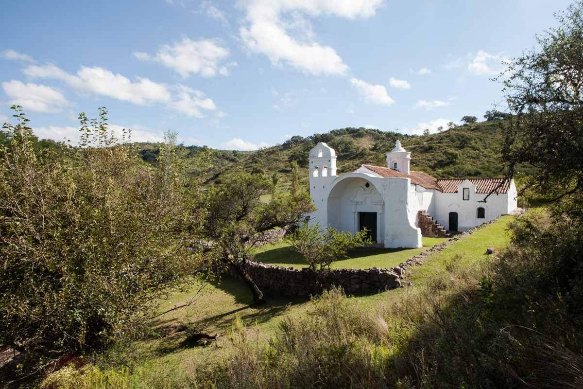 A las afuera de la localidad se encuentra la Capilla Nuestra Señora de Lourdes. A las afuera de la localidad se encuentra la Capilla Nuestra Señora de Lourdes.