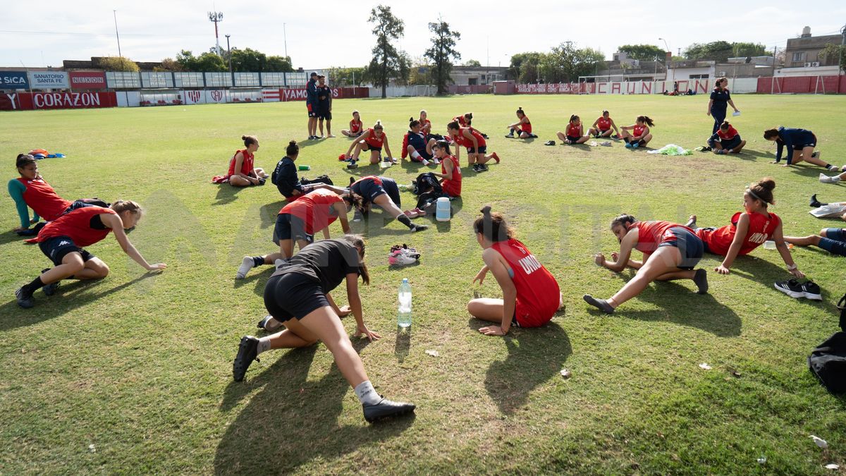 A la hora de los entrenamientos, todas trabajaban juntas bajo las directivas del preparador físico Guillermo Bustos. A la hora de los entrenamientos, todas trabajaban juntas bajo las directivas del preparador físico Guillermo Bustos.