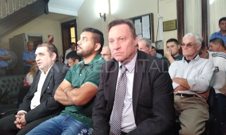 Sergio Varisco se ecnuentra internado por un cuadro de neumonóa. El exintendente de Paraná cumplía una condena de seis años y medio por narcotráfico. Sergio Varisco se ecnuentra internado por un cuadro de neumonóa. El exintendente de Paraná cumplía una condena de seis años y medio por narcotráfico.