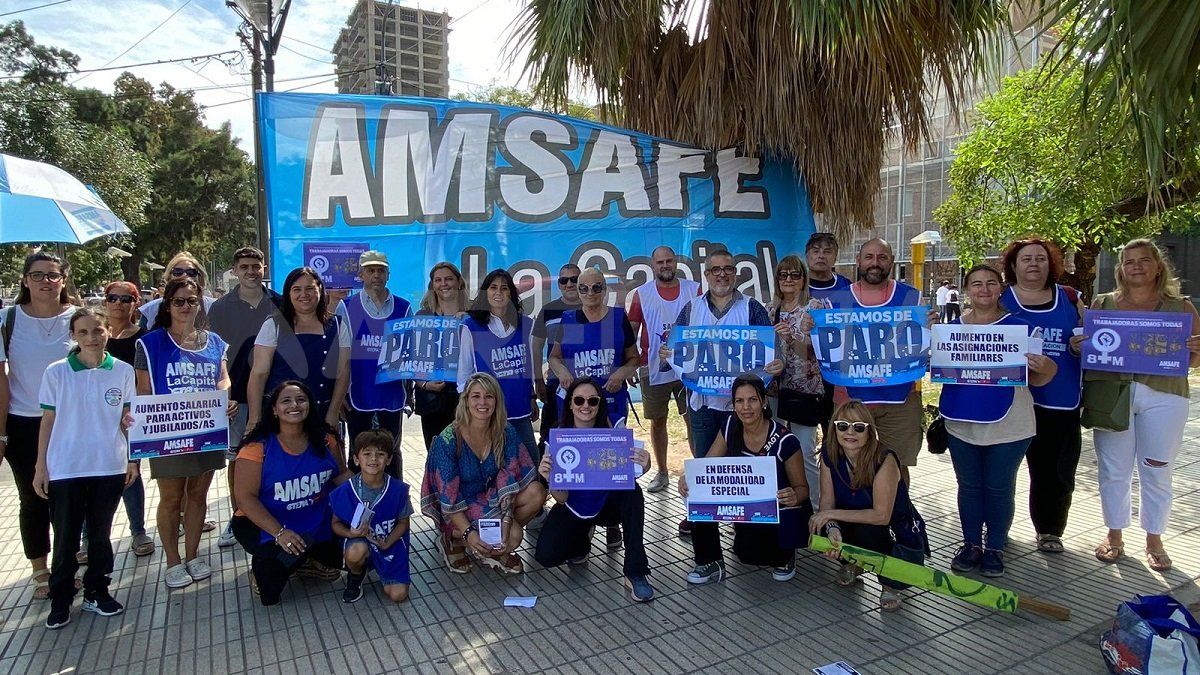 La relación entre el nuevo gobierno y los gremios docentes genera incertidumbre. La relación entre el nuevo gobierno y los gremios docentes genera incertidumbre.