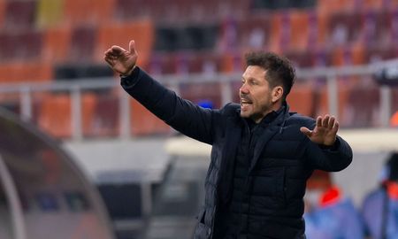 El Cholo Simeone recibió un duro revés ejerciendo la localía en Rumania debido a la pandemia. Cayó 1 a 0 ante el Chelsea. El Cholo Simeone recibió un duro revés ejerciendo la localía en Rumania debido a la pandemia. Cayó 1 a 0 ante el Chelsea.
