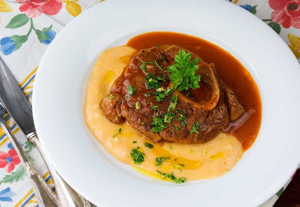 Polenta con estofado de osobuco.