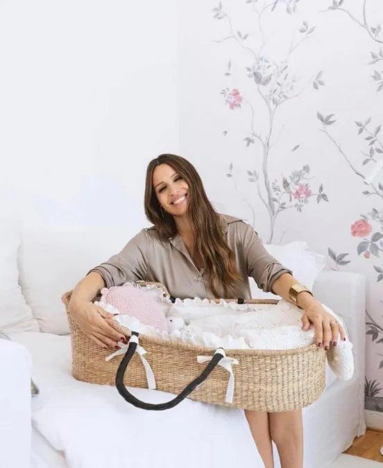Pampita compartió la habitación de su bebé en las redes.