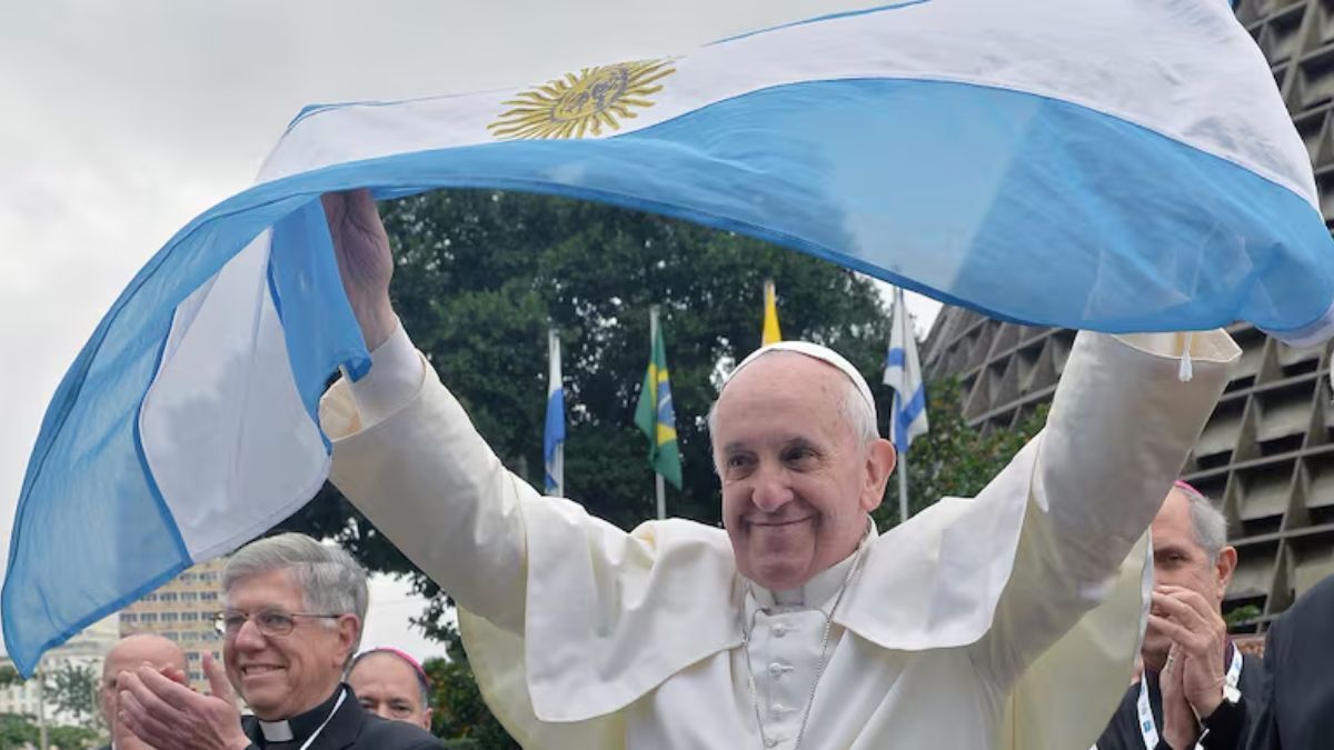 La AFA despidió al papa Francisco con un conmovedor video: El argentino que jugó para el mundo