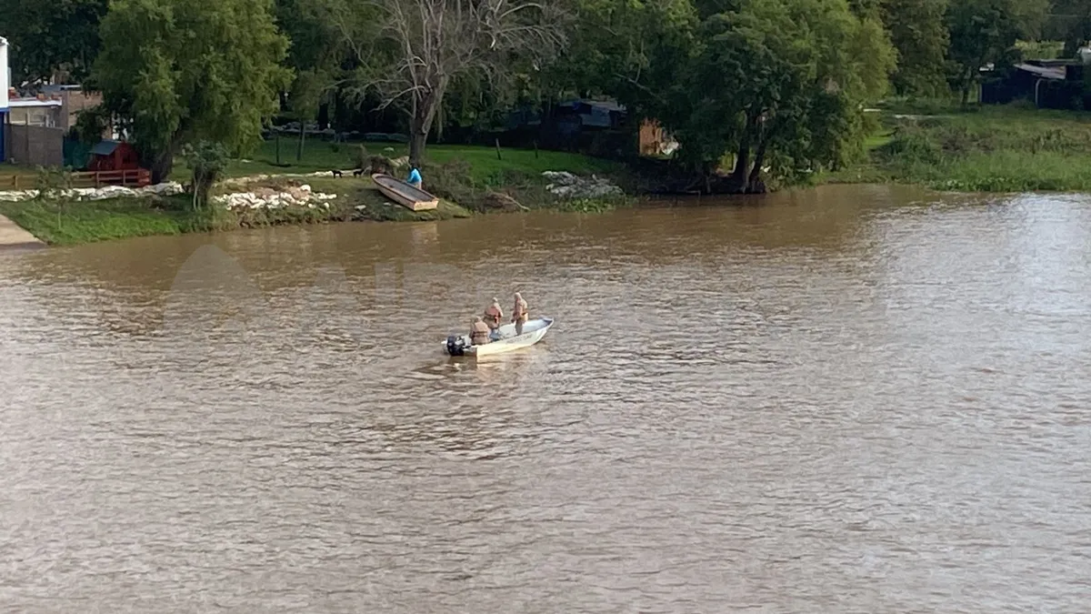Elián Guzmán había desaparecido en el río Colastiné. Elián Guzmán había desaparecido en el río Colastiné.
