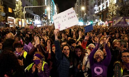 Varias funcionarias aliadas al movimiento pidieron suspender la marcha. Varias funcionarias aliadas al movimiento pidieron suspender la marcha.