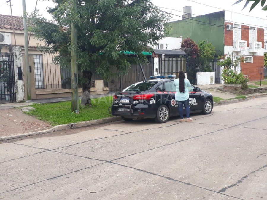 Ingresaron a una casa, la desvalijaron, comieron y se fueron en el auto de la familia