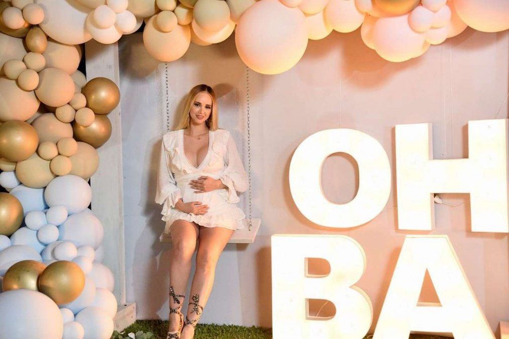 Franco Armani y su mujer anunciaron el sexo de su primer hijo.