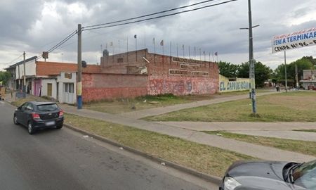 La iglesia Tabernáculo de Restauración está ubicada en Batlle y Ordóñez al 1800, en Rosario. La iglesia Tabernáculo de Restauración está ubicada en Batlle y Ordóñez al 1800, en Rosario.