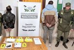 Gendarmería detuvo a un hombre y una mujer que viajaban desde Rosario hacia Reconquista por la ruta 11 con cocaína oculta en el vehículo. Gendarmería detuvo a un hombre y una mujer que viajaban desde Rosario hacia Reconquista por la ruta 11 con cocaína oculta en el vehículo.