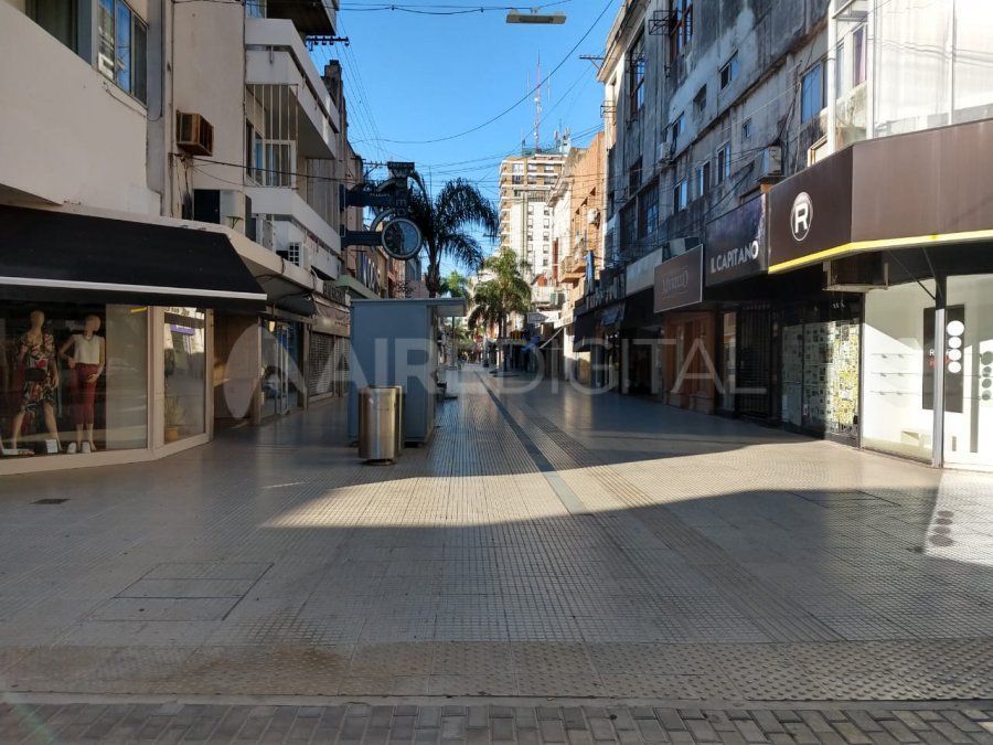 La peatonal de la ciudad de Santa Fe en cuarentena.