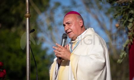 Fenoy le pidió a la Virgen de Guadalupe aprender de la devolción de los santafesinos. Fenoy le pidió a la Virgen de Guadalupe aprender de la devolción de los santafesinos.