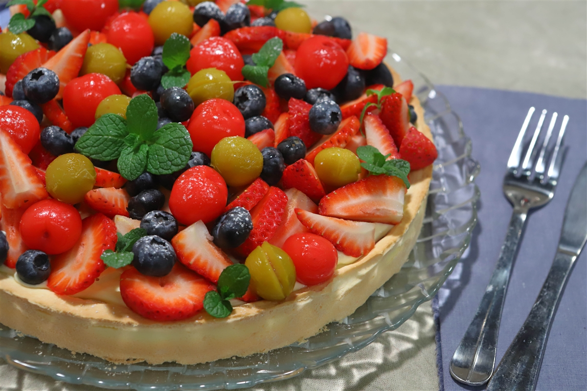 Cómo hacer una torta frutal de verano
