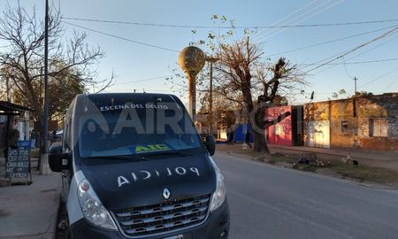 La víctima recibió varios disparos de arma de fuego. Uno de ellos, en la cabeza. La víctima recibió varios disparos de arma de fuego. Uno de ellos, en la cabeza.