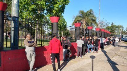 Derrumbe en el estadio de Ferro: seis trabajadores sufrieron