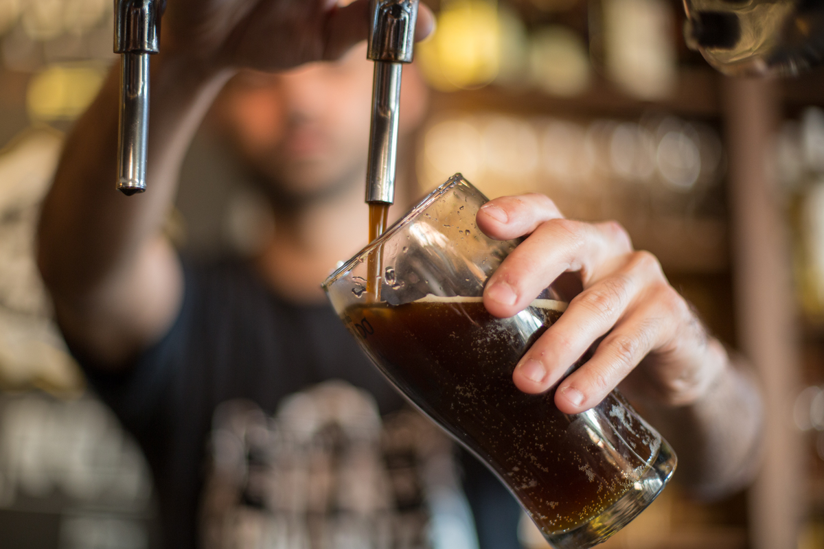 Al momento del que mozo intentaba reclamar lo que el hombre debía pagar, el mismo lo ataco con gas pimienta en la cara.