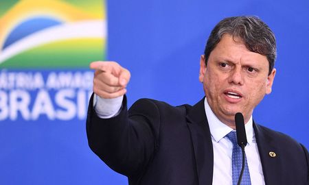 El exministro Tarcisio de Freitas, del Partido Republicanos, goberará San Pablo. El exministro Tarcisio de Freitas, del Partido Republicanos, goberará San Pablo.